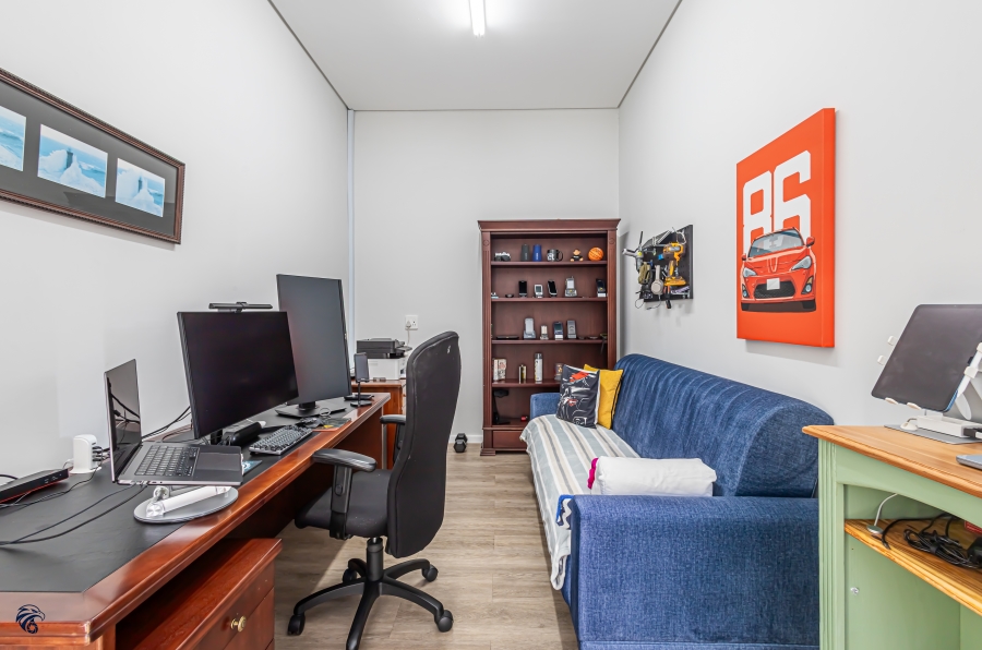 4 Bedroom Property for Sale in Myburgh Park Western Cape